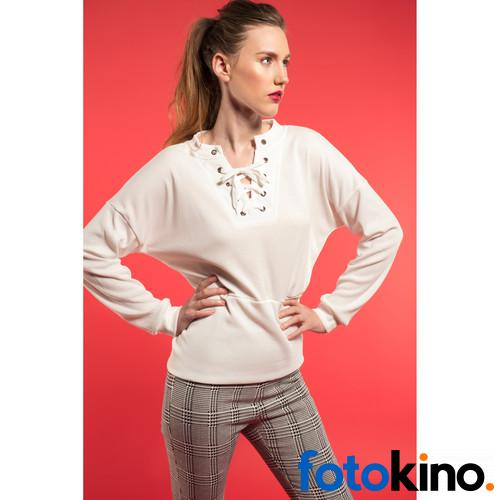 Fondo de cartulina sin costuras (#56 Rojo primario, 2.75 x 11m) - Image 2