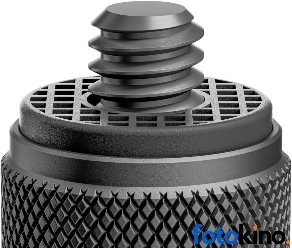 Insta360 Invisible Selfie Stick (27.5") - Image 7